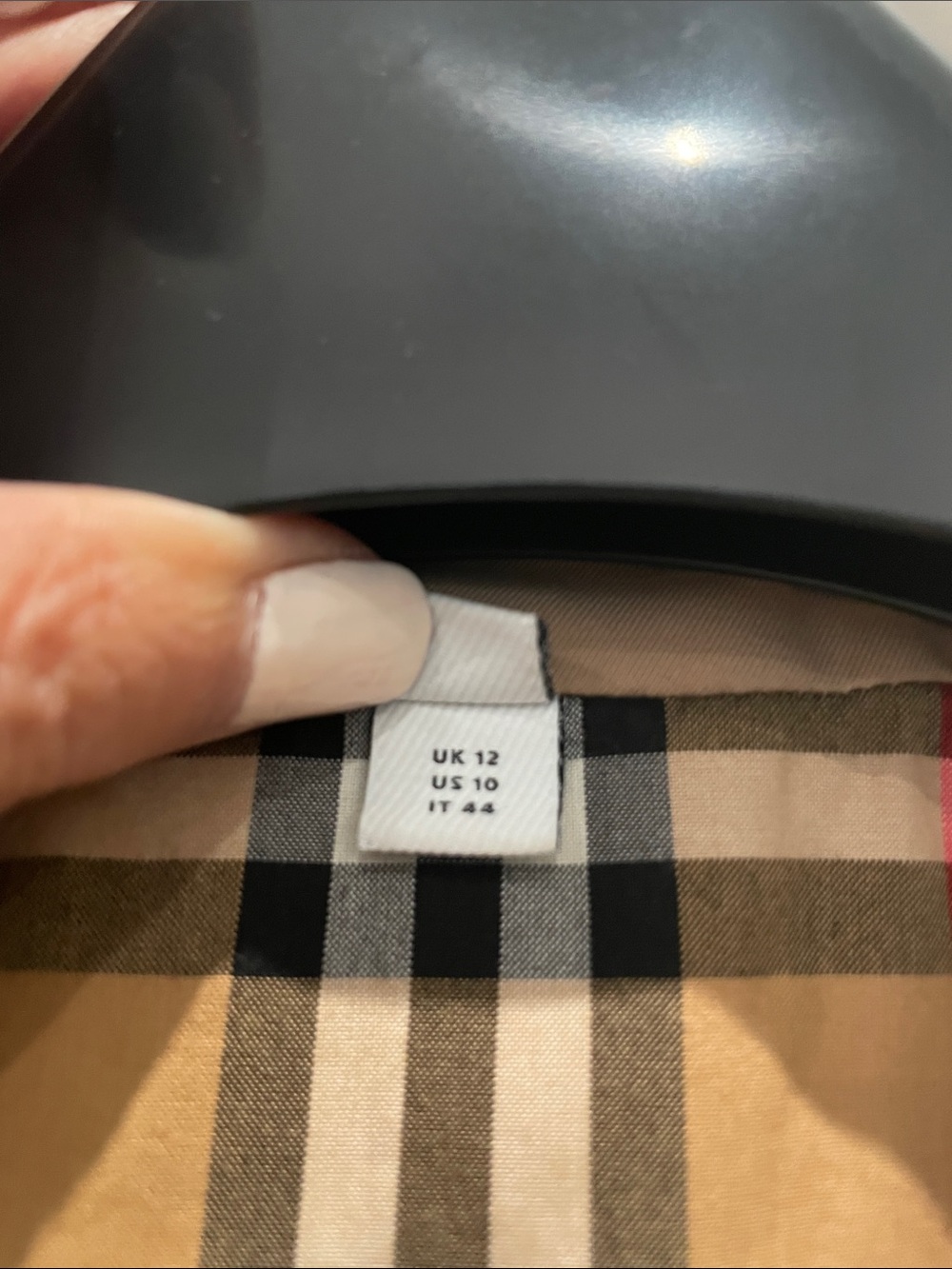 Burberry Tan Single-Breasted Trench Coat with Signature Check Lining - Picture 3 of 10